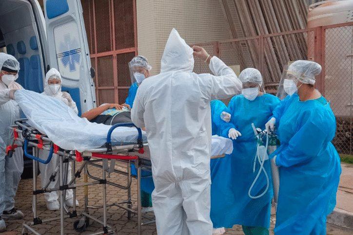 Pela 1ª vez, Brasil contabiliza mais de 3 mil mortes por COVID-19 em 24 horas - Jornal O São Paulo