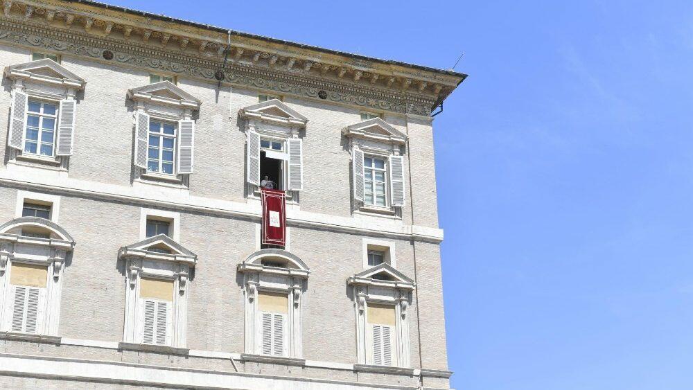 Papa: o amor de Cristo não é seletivo, abraça a todos - Jornal O São Paulo