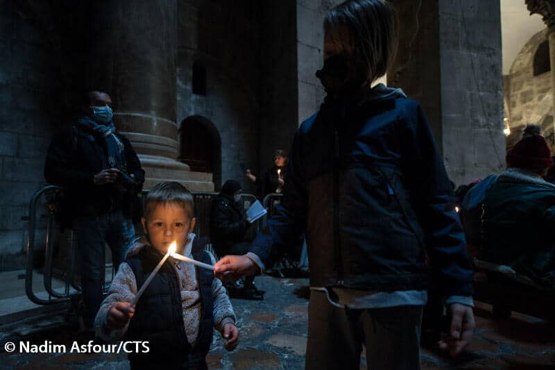 No Santo Sepulcro, cristãos de Jerusalém anunciam ao mundo que Cristo ressuscitou - Jornal O São Paulo