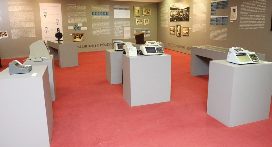 Nos 25 anos da urna eletrônica, TSE lança campanha sobre eficácia do equipamento - Jornal O São Paulo