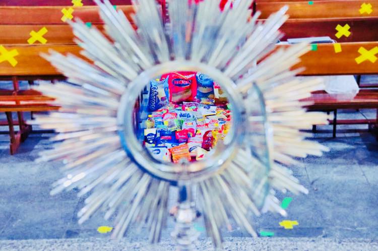 Paróquias arrecadam 4 toneladas de alimentos no dia de Corpus Christi - Jornal O São Paulo