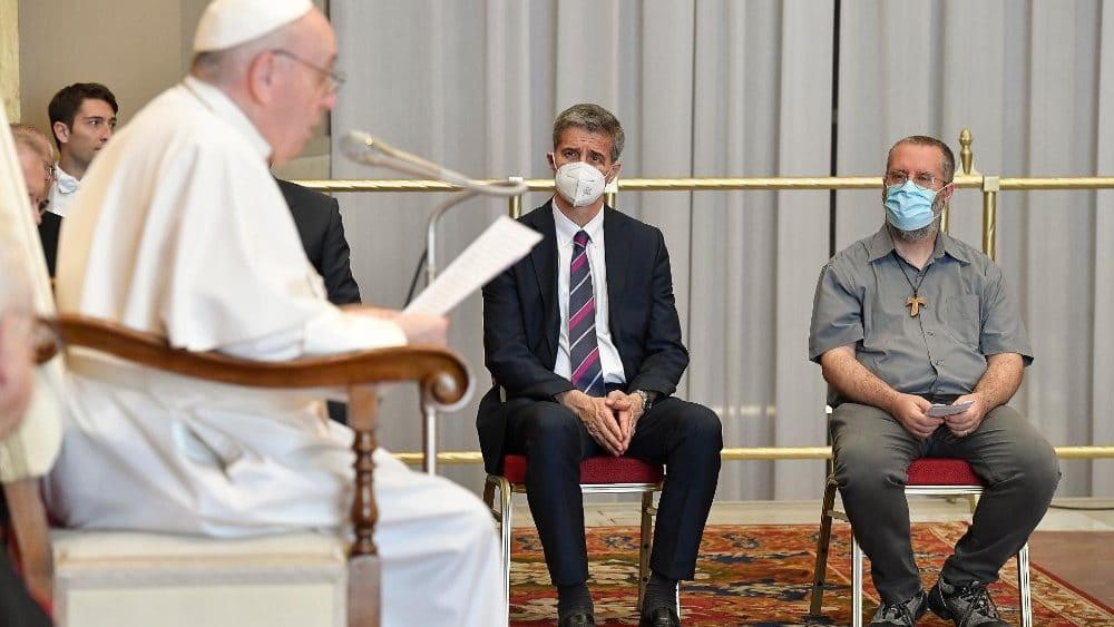 Papa Francisco: diácono não é padre de segunda categoria, mas servo humilde - Jornal O São Paulo