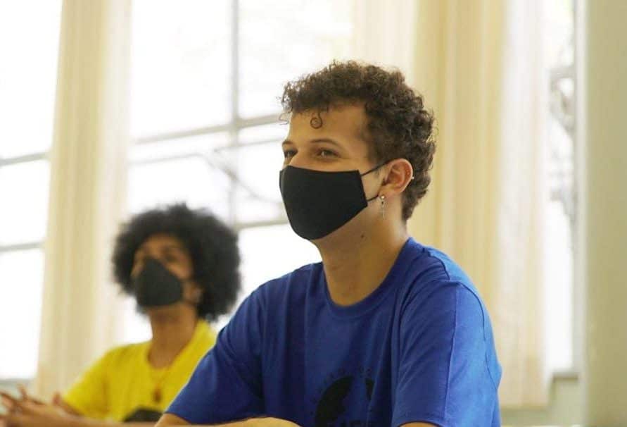 Em agosto, terá início em SP a vacinação contra a COVID-19 em adolescentes de 12 a 17 anos - Jornal O São Paulo