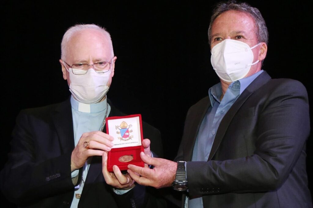 Medalha São Paulo Apóstolo: reconhecimento das obras que manifestam a glória de Deus na cidade