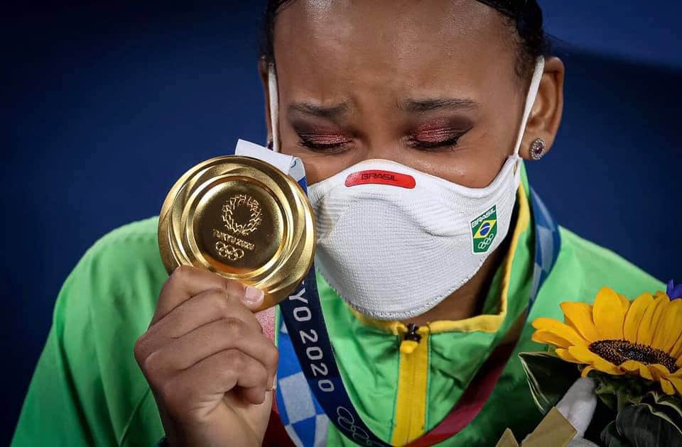 No pódio olímpico, superação, medalhas e gratidão às famílias - Jornal O São Paulo