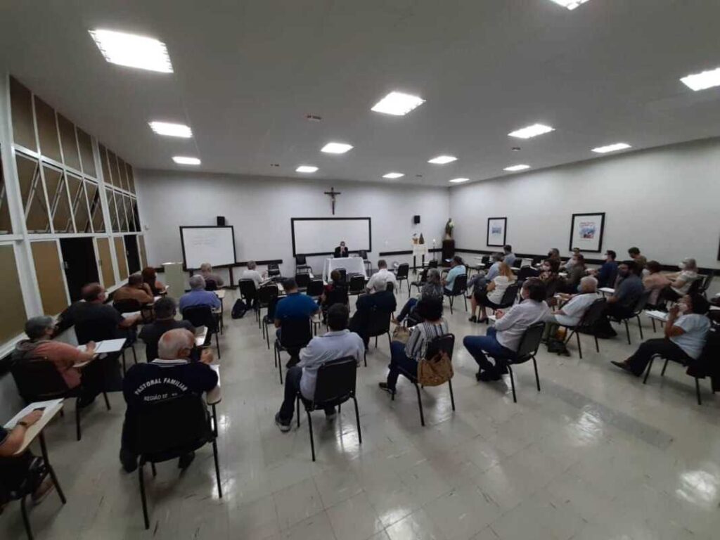 Em reunião do CRP, membros das pastorais e movimentos detalham ações a Dom Carlos Lema - Jornal O São Paulo