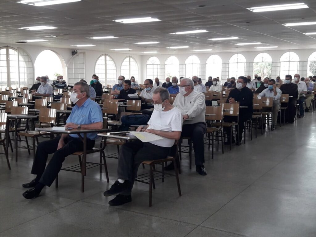 Caridade pastoral é assunto em destaque na reunião do clero - Jornal O São Paulo