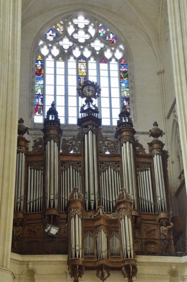 Catedrais francesas afetadas por incêndios já têm previsão de reabertura - Jornal O São Paulo