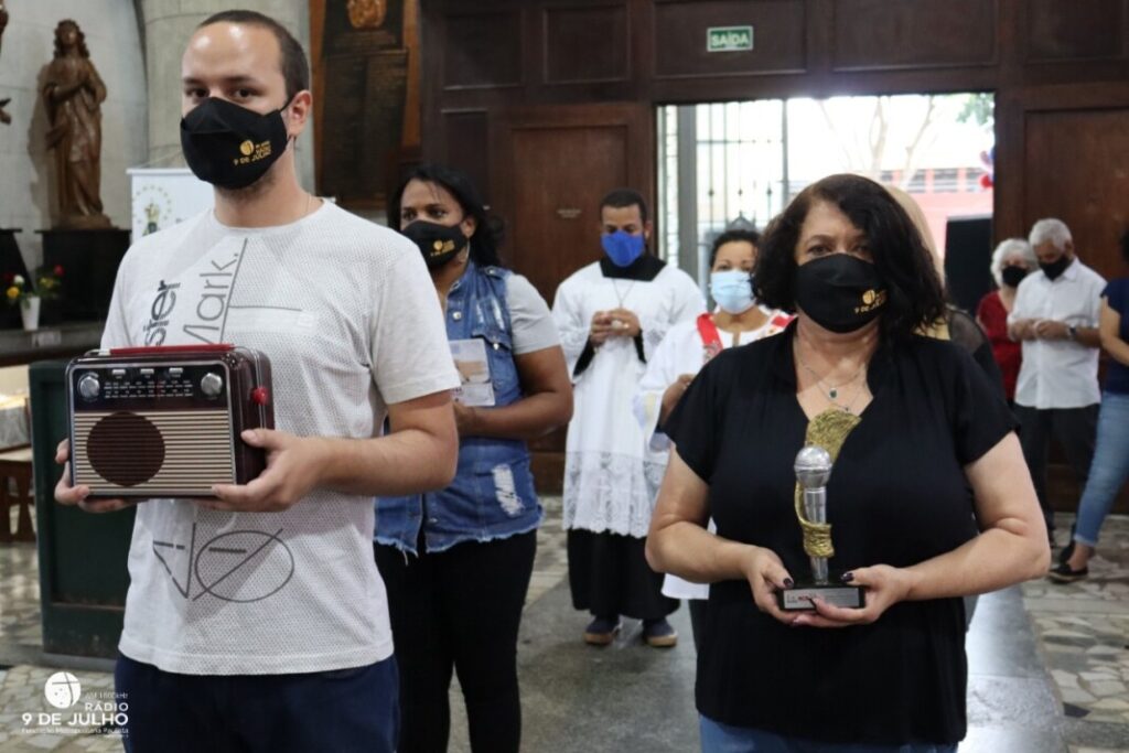 Rádio 9 de Julho celebra 22 anos de reabertura - Jornal O São Paulo