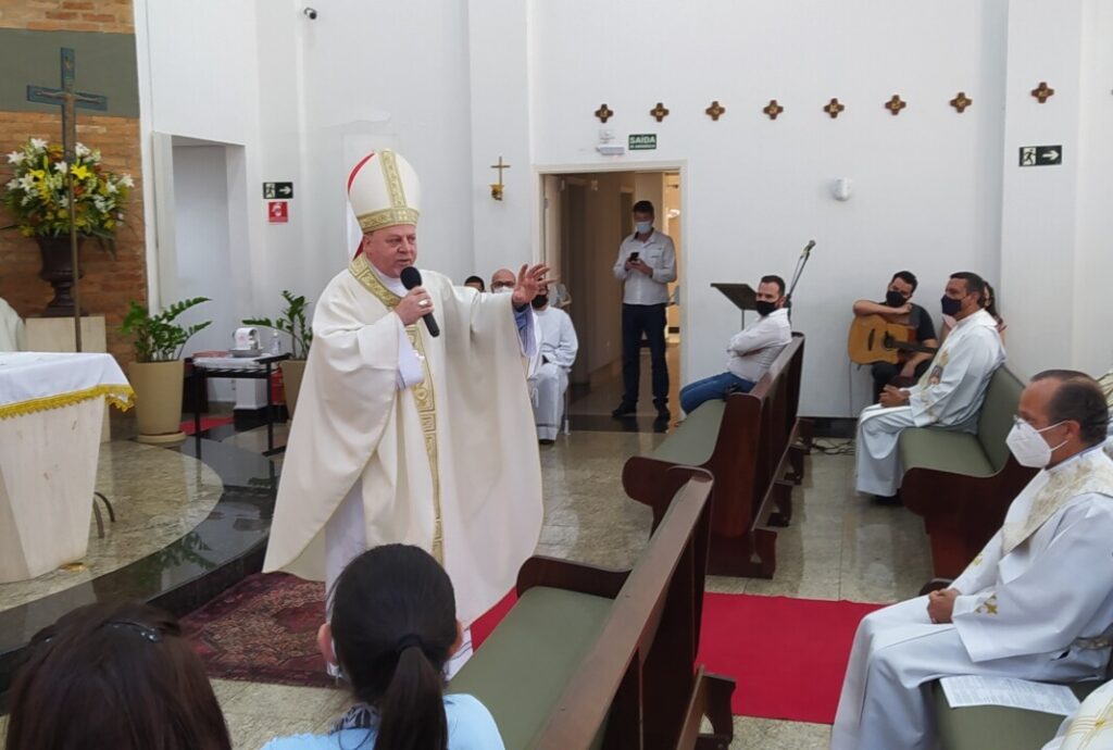 Dom Jorge Pierozan celebra 2 anos de episcopado e aponta as prioridades pastorais para 2022 - Jornal O São Paulo
