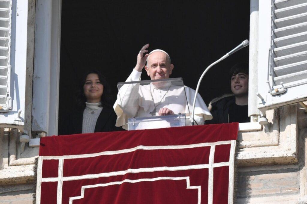 “Pecadores sim, corruptos jamais!”: o Angelus do Papa na Solenidade de Cristo Rei - Jornal O São Paulo