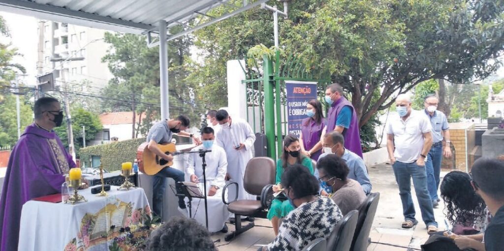 Vítimas da COVID-19 são recordadas em missa no maior cemitério da América Latina - Jornal O São Paulo