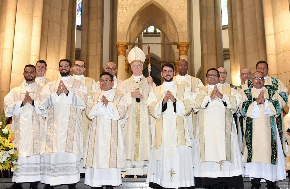 Dom Odilo ordena diáconos para a Arquidiocese e para congregações religiosas em missa na Sé - Jornal O São Paulo