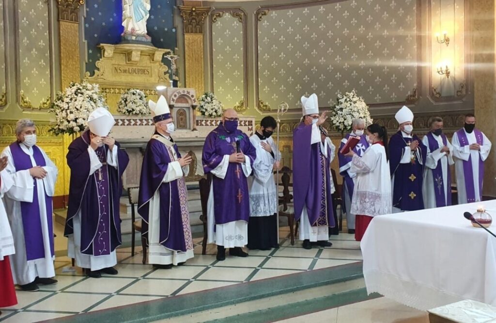 Em missa, Dom Luiz Carlos Dias se despede da Região Episcopal Belém - Jornal O São Paulo