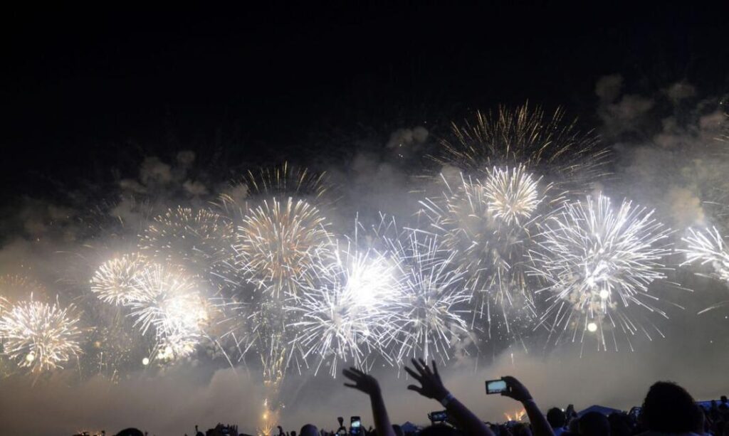 Pandemia restringe festas de réveillon pelo país - Jornal O São Paulo