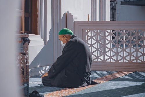 França faz cruzada contra mesquitas e centros islâmicos acusados de radicalização - Jornal O São Paulo