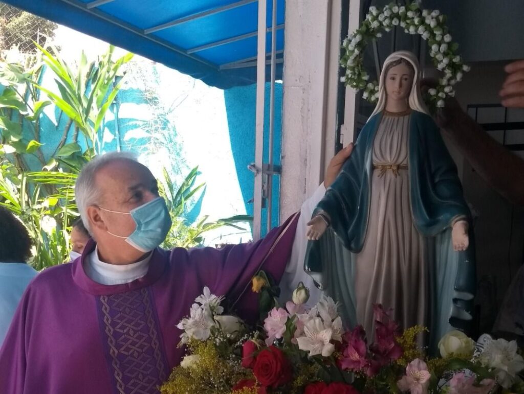 Nossa Senhora das Graças é festejada na Paróquia São Luís de Montfort - Jornal O São Paulo