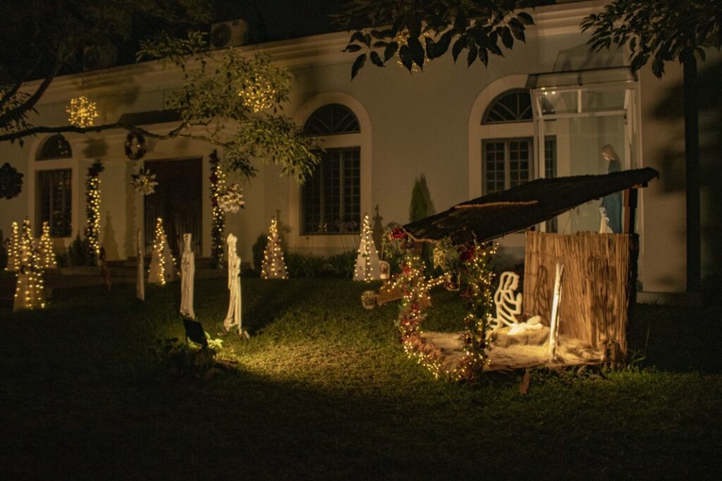 O Menino Jesus está em diferentes presépios da cidade - Jornal O São Paulo