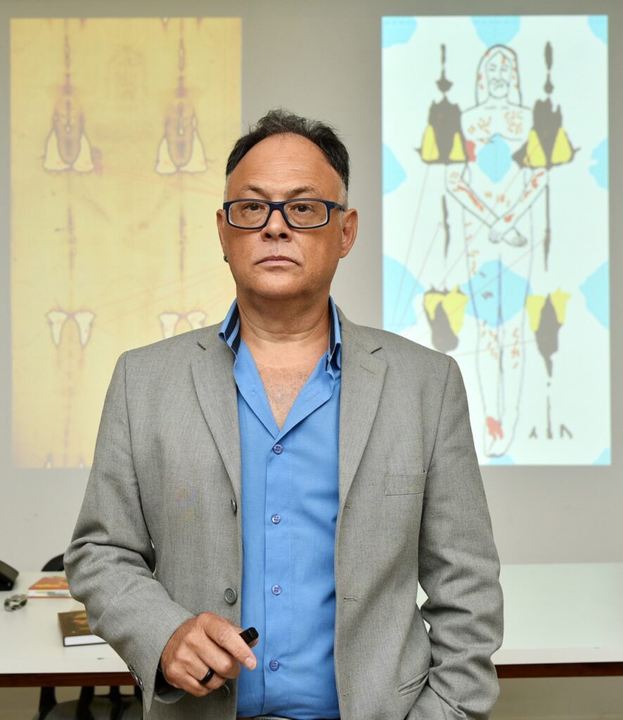 Livro-romance conta a história do Santo Sudário e da Igreja Católica - Jornal O São Paulo