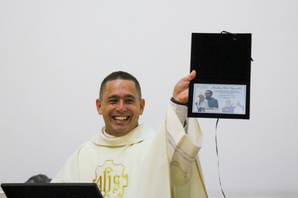 No Belém, Padre Reginaldo Donatoni celebra 15 anos de sacerdócio - Jornal O São Paulo