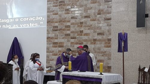 Na abertura da Quaresma, Dom Carlos Silva preside missa em paróquia do Setor Jaraguá - Jornal O São Paulo