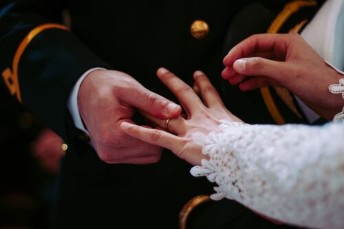 Por que não se realiza o casamento na Igreja se não houver a união no civil? - Jornal O São Paulo