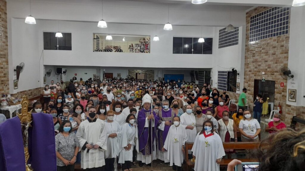 Na abertura da Quaresma, Dom Carlos Silva preside missa em paróquia do Setor Jaraguá - Jornal O São Paulo