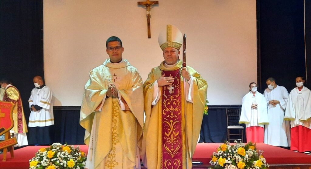 Dom Jorge Pierozan ordena sacerdote guanelliano - Jornal O São Paulo
