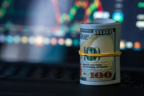 A guerra econômica e nosso compromisso solidário - Jornal O São Paulo