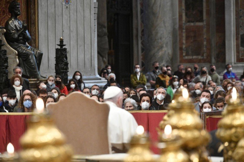 Francisco: deter a guerra ou uma eventual catástrofe atômica nos extinguirá - Jornal O São Paulo