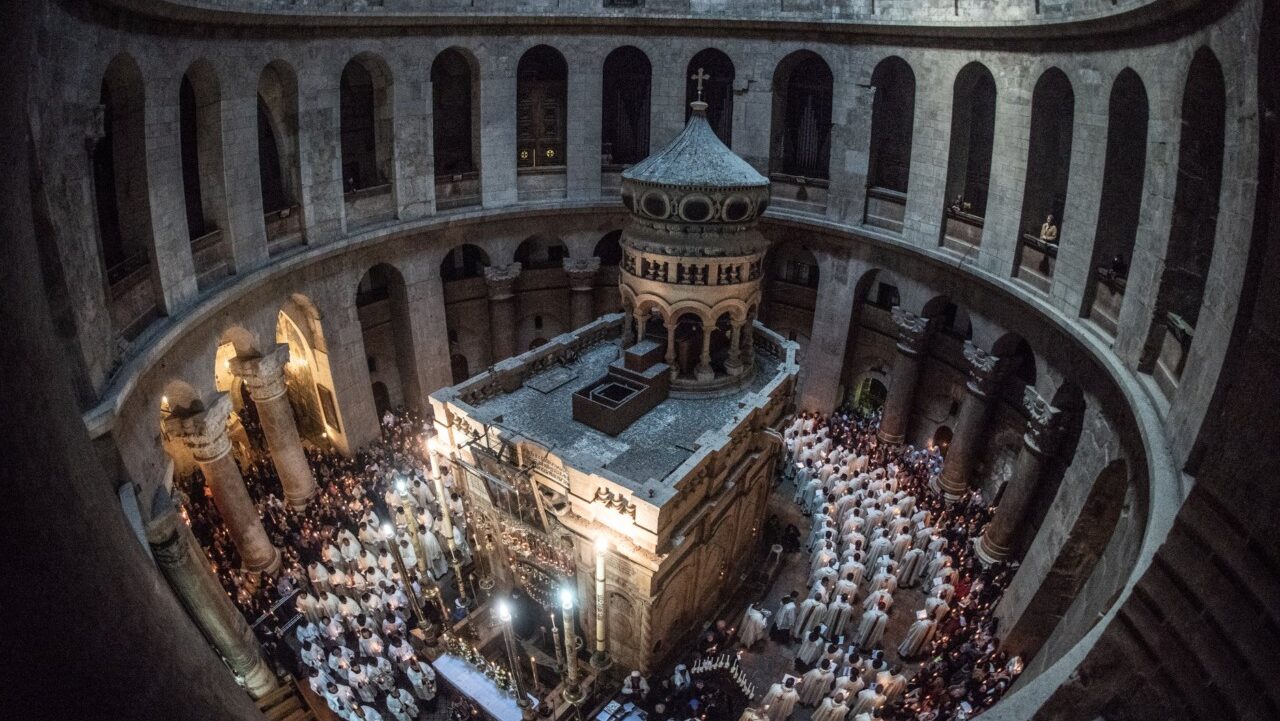 Na Sexta-feira Santa, católicos se unem para ajudar os irmãos da Terra Santa - Jornal O São Paulo