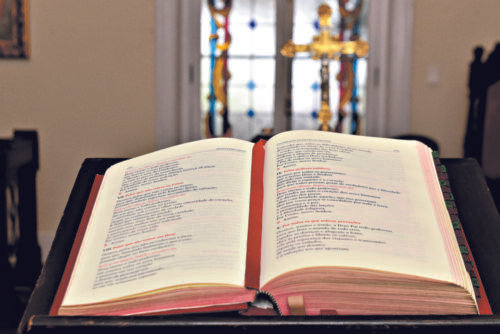 Oração Universal: Para que os governantes assegurem o bem comum, a paz e a liberdade - Jornal O São Paulo