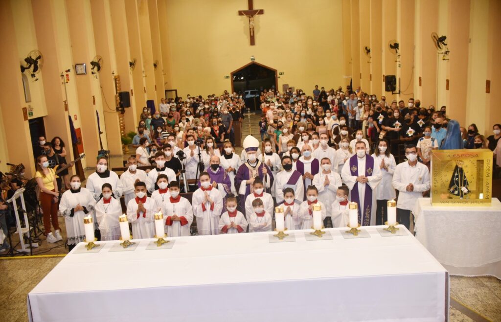 Com o Santo Terço, por 40 dias e sem interrupções - Jornal O São Paulo