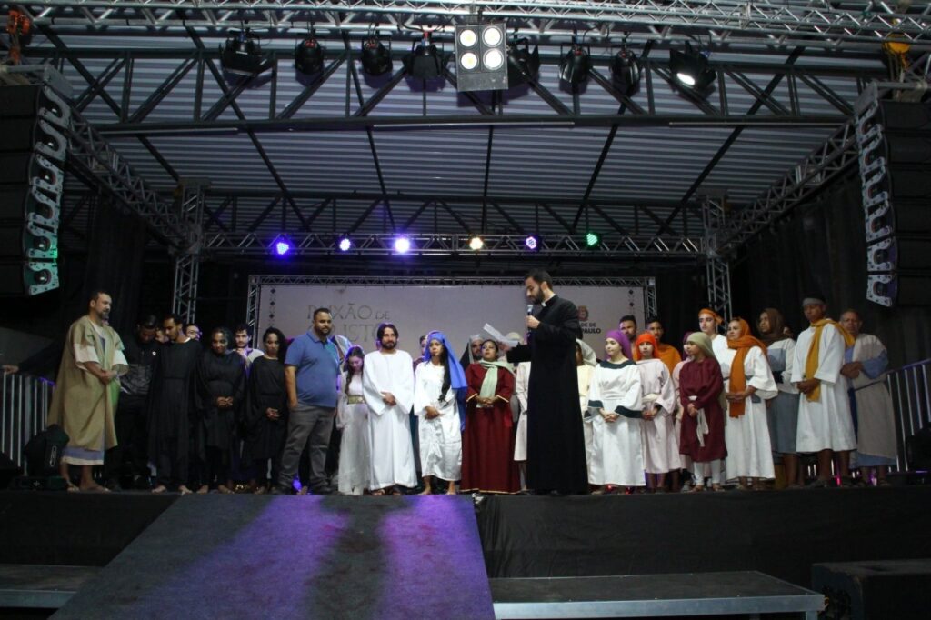 Entre nós está o Cristo Ressuscitado - Jornal O São Paulo