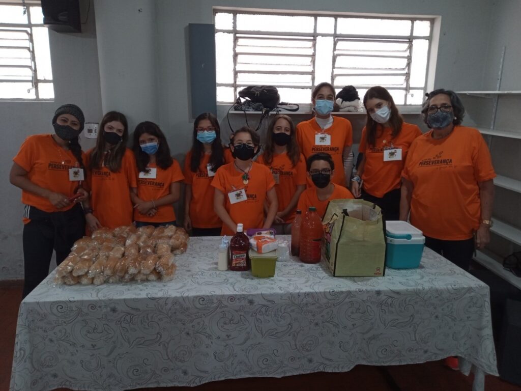 Crianças e adolescentes da Paróquia São João Maria Vianney perseveram em fazer o bem - Jornal O São Paulo