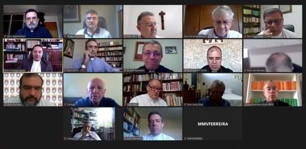 Bispos apontam a forma de construção e vivência das diretrizes na Igreja no Brasil como experiência de uma Igreja sinodal   - Jornal O São Paulo