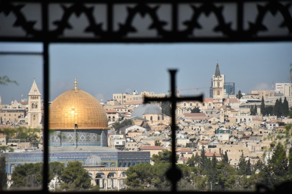 Domingo de Páscoa é marcado por conflitos em Jerusalém - Jornal O São Paulo