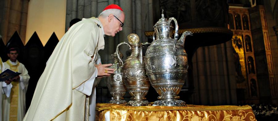 Os óleos abençoados na Missa do Crisma: saiba quais são e a composição deles - Jornal O São Paulo