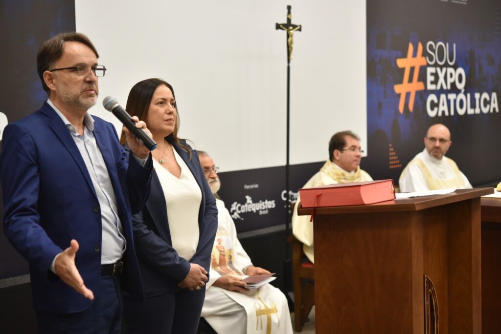 Uma feira que auxilia a missão da Igreja Católica - Jornal O São Paulo