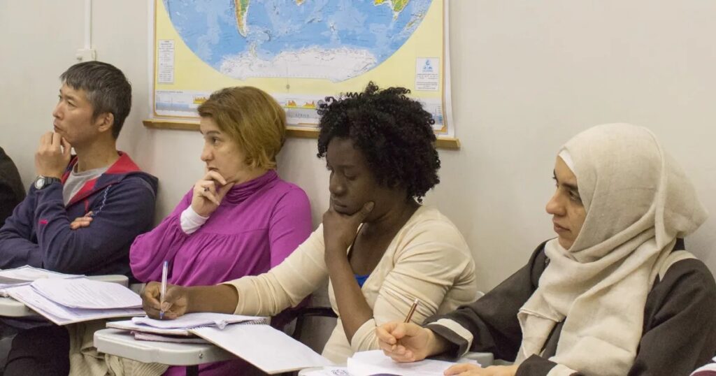 Imigrantes e refugiados contam com projetos da USP para tentar uma nova vida no Brasil - Jornal O São Paulo