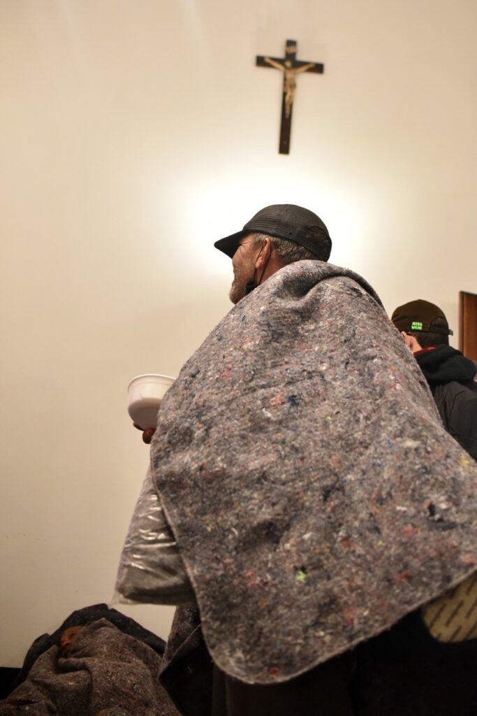 Frio intenso em SP: colabore com as organizações da Igreja que auxiliam os ‘irmãos da rua’ - Jornal O São Paulo