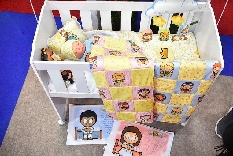 Dormir, acordar e brincar com os ‘Santinhoz’ - Jornal O São Paulo