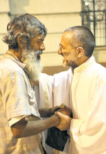 Nos dias mais frios do ano, a solidariedade aquece e devolve a esperança - Jornal O São Paulo