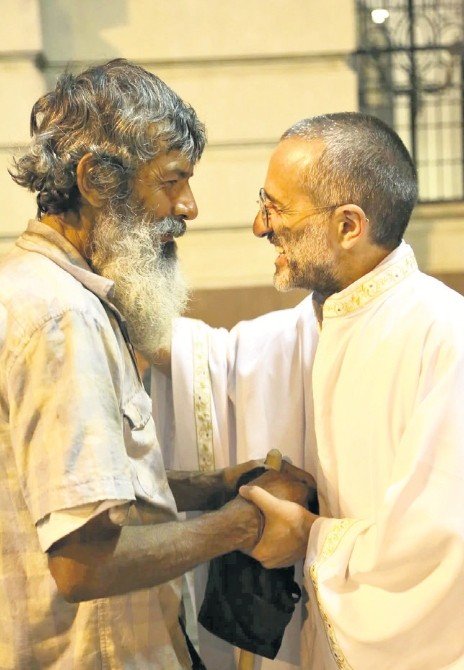 Nos dias mais frios do ano, a solidariedade aquece e devolve a esperança - Jornal O São Paulo