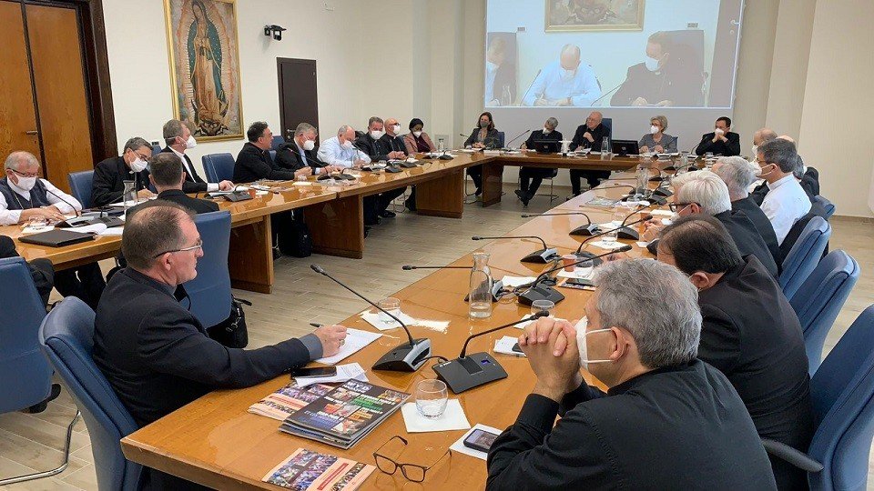 Em Roma, Dom Ricardo Hoepers apresenta ações da Comissão Vida e Família - Jornal O São Paulo