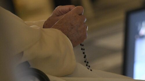 “Cesse o quanto antes a guerra”: a súplica do Papa Francisco à Rainha da Paz - Jornal O São Paulo