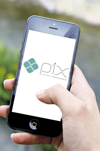 Vai fazer doações à sua paróquia via PIX? Fique atento para não cair em golpes - Jornal O São Paulo