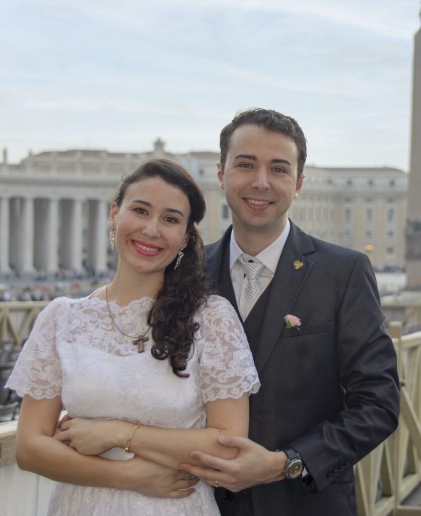 No Encontro Mundial das Famílias, casal brasileiro fala dos desafios das redes sociais na formação dos filhos - Jornal O São Paulo