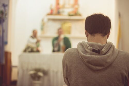 Como se preparar para a missa e colher frutos da comunhão? - Jornal O São Paulo