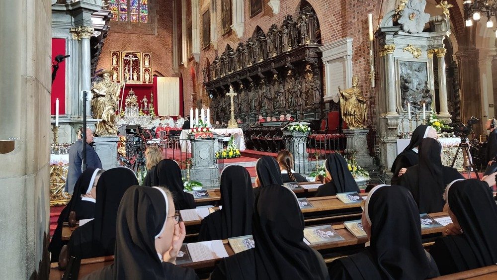 Beatificadas 10 freiras mortas pelo exército soviético - Jornal O São Paulo